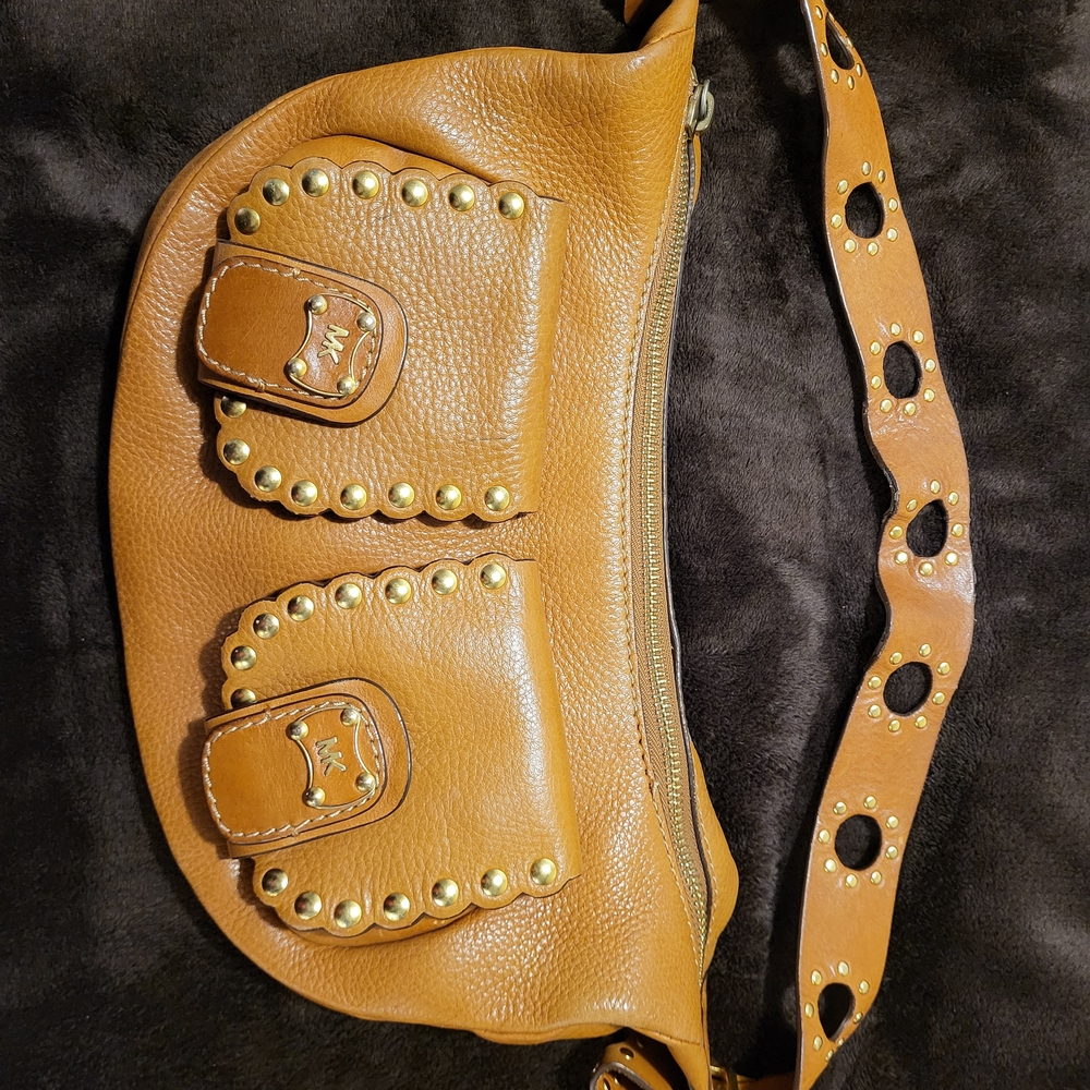 Y2K Michael Kors Leather Bag with Gold Accents - Picture 2 of 13